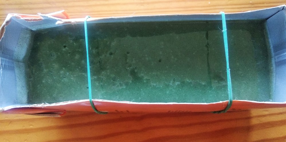 jabón de espirulina, sándalo y geranio